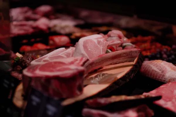В Ростовской области нашли 70 кг просроченного мяса